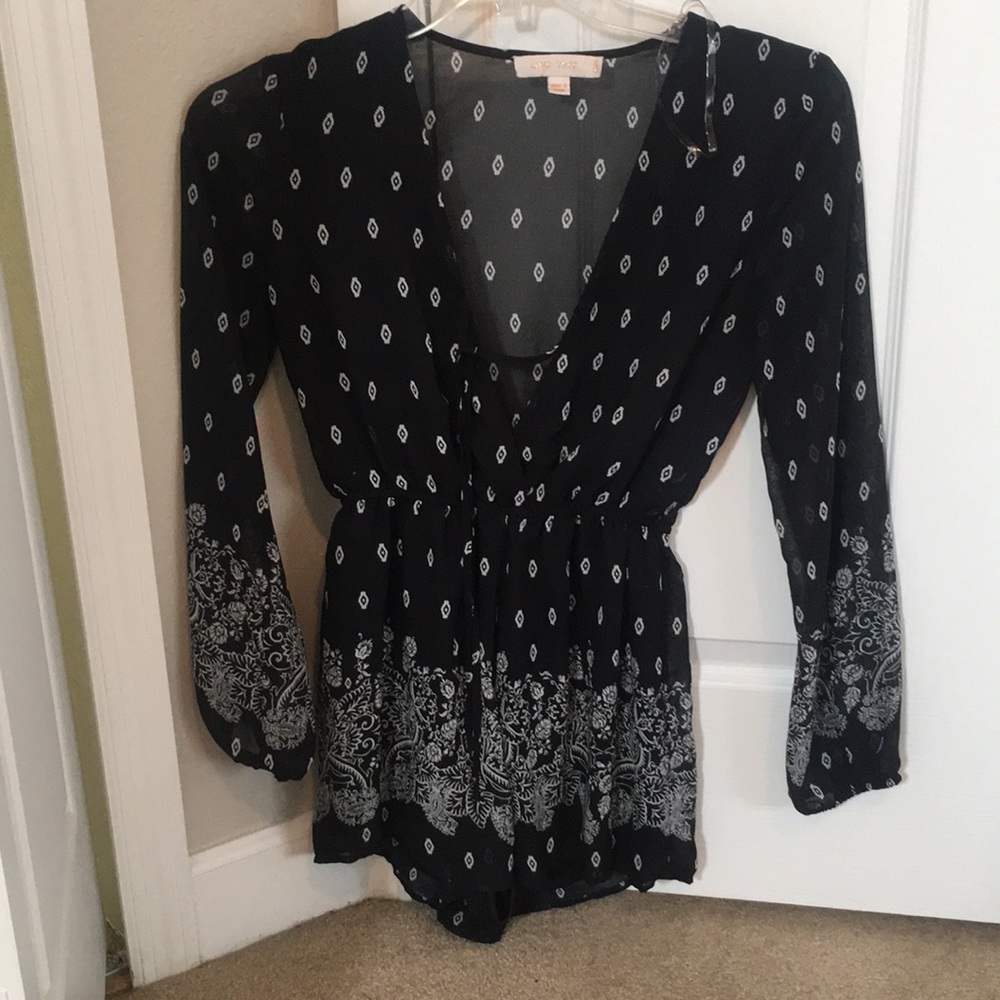Super cute long sleeve black romper